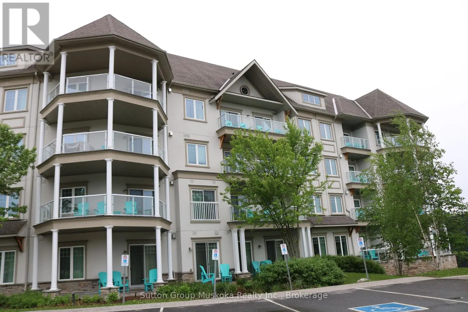 208 - 25 Pen Lake Point Road, Huntsville (Chaffey)